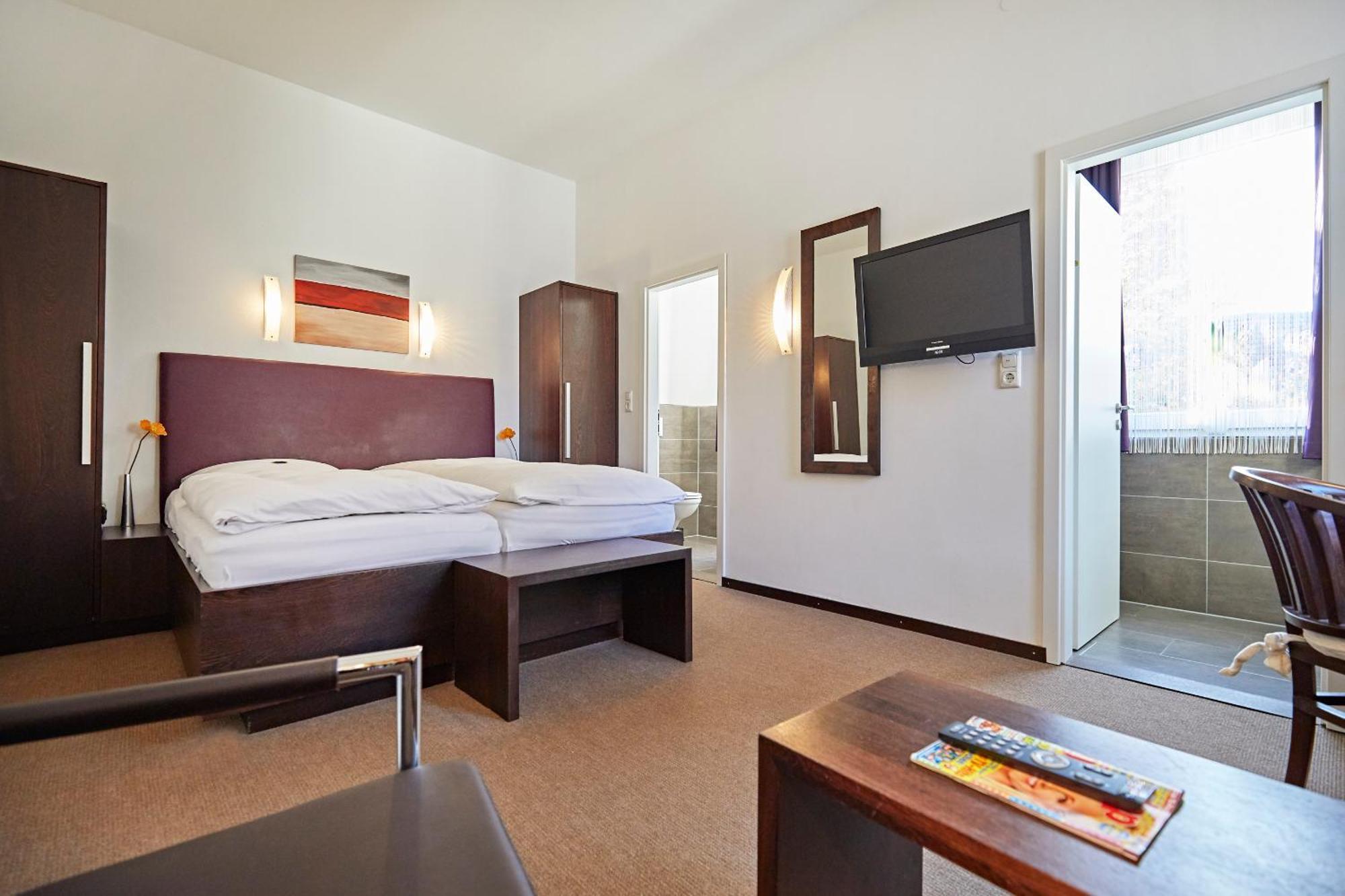 Hotel Zur Wartburg レーダ・ヴィーデンブリュック エクステリア 写真