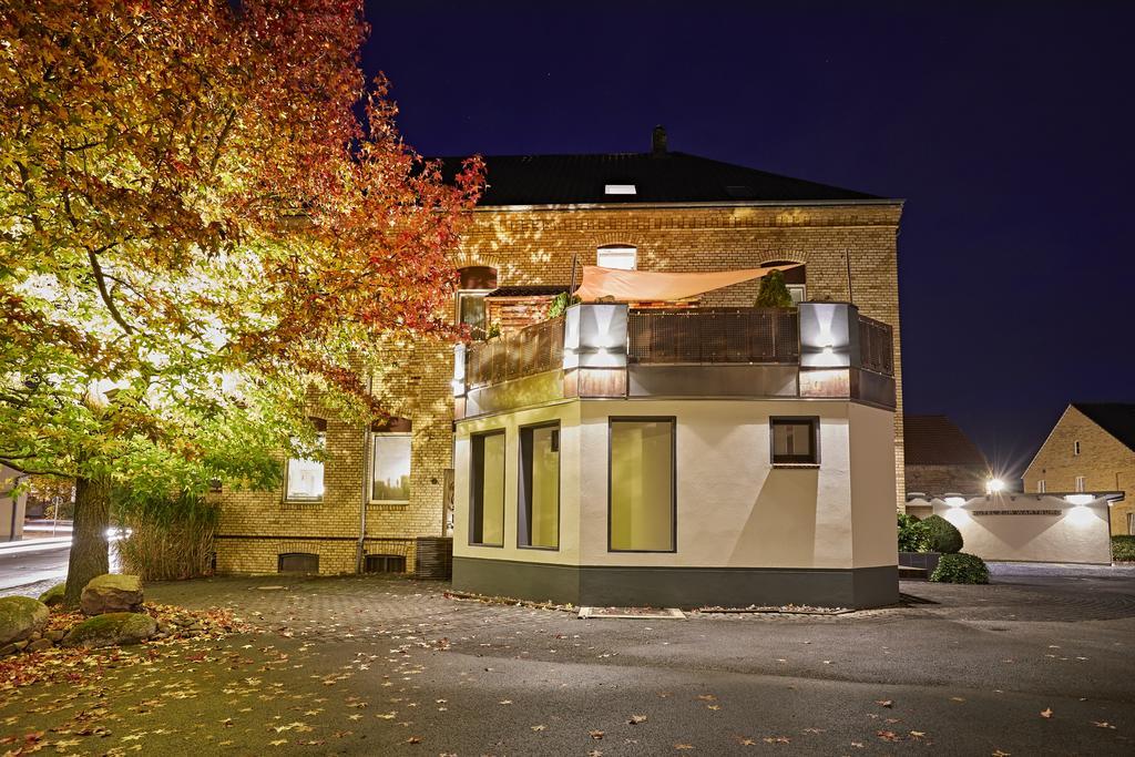 Hotel Zur Wartburg レーダ・ヴィーデンブリュック エクステリア 写真