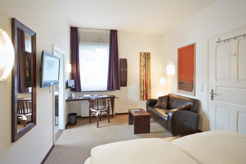 Hotel Zur Wartburg レーダ・ヴィーデンブリュック エクステリア 写真