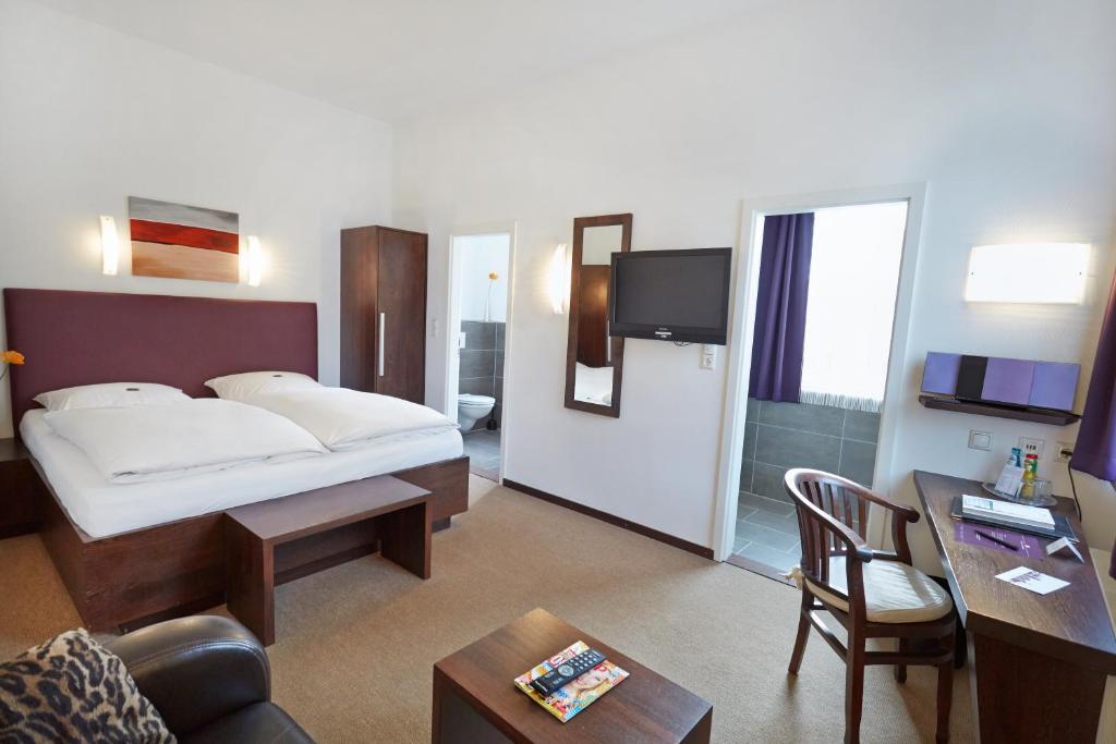 Hotel Zur Wartburg レーダ・ヴィーデンブリュック エクステリア 写真
